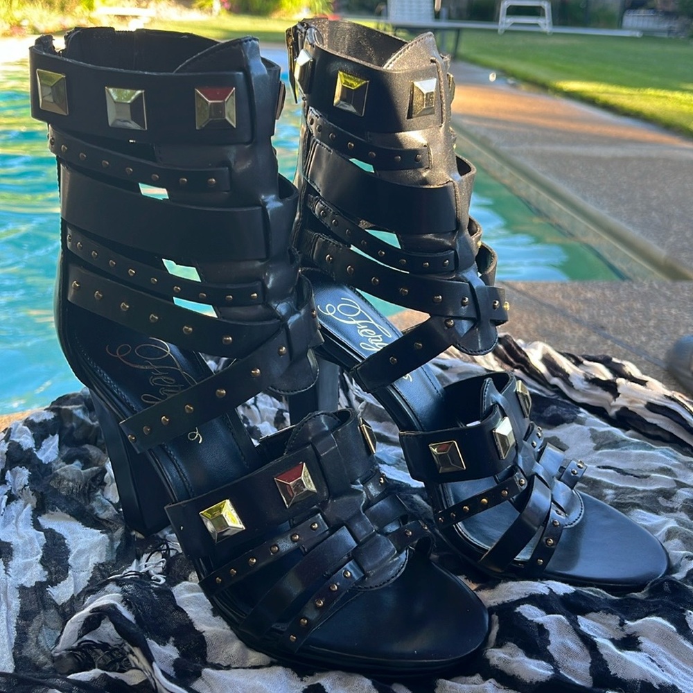 NWOT Black Studded Fergie High Heels Size 8M